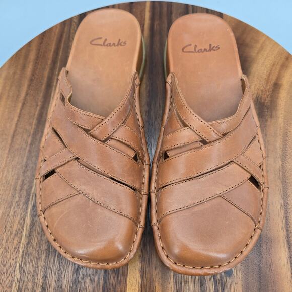 Clarks Shoes Women's 7 M Light Brown Leather Slip On Casual Comfort Mules Clogs - Picture 6 of 7